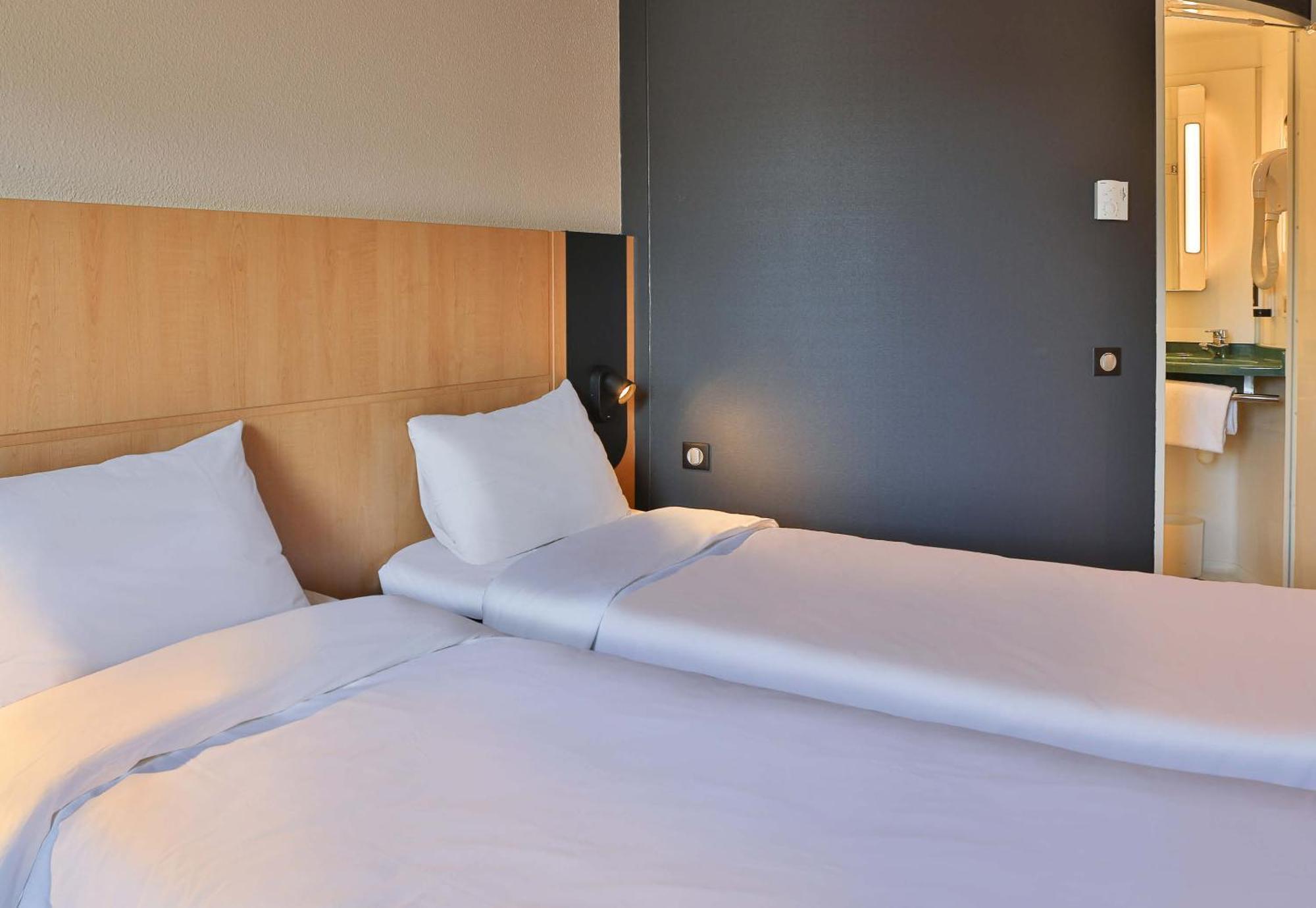 B&B Hotel Les Sables-D'Olonne Centre Gare Екстер'єр фото