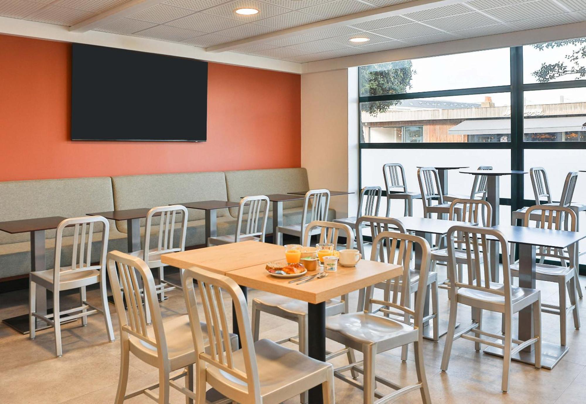 B&B Hotel Les Sables-D'Olonne Centre Gare Екстер'єр фото