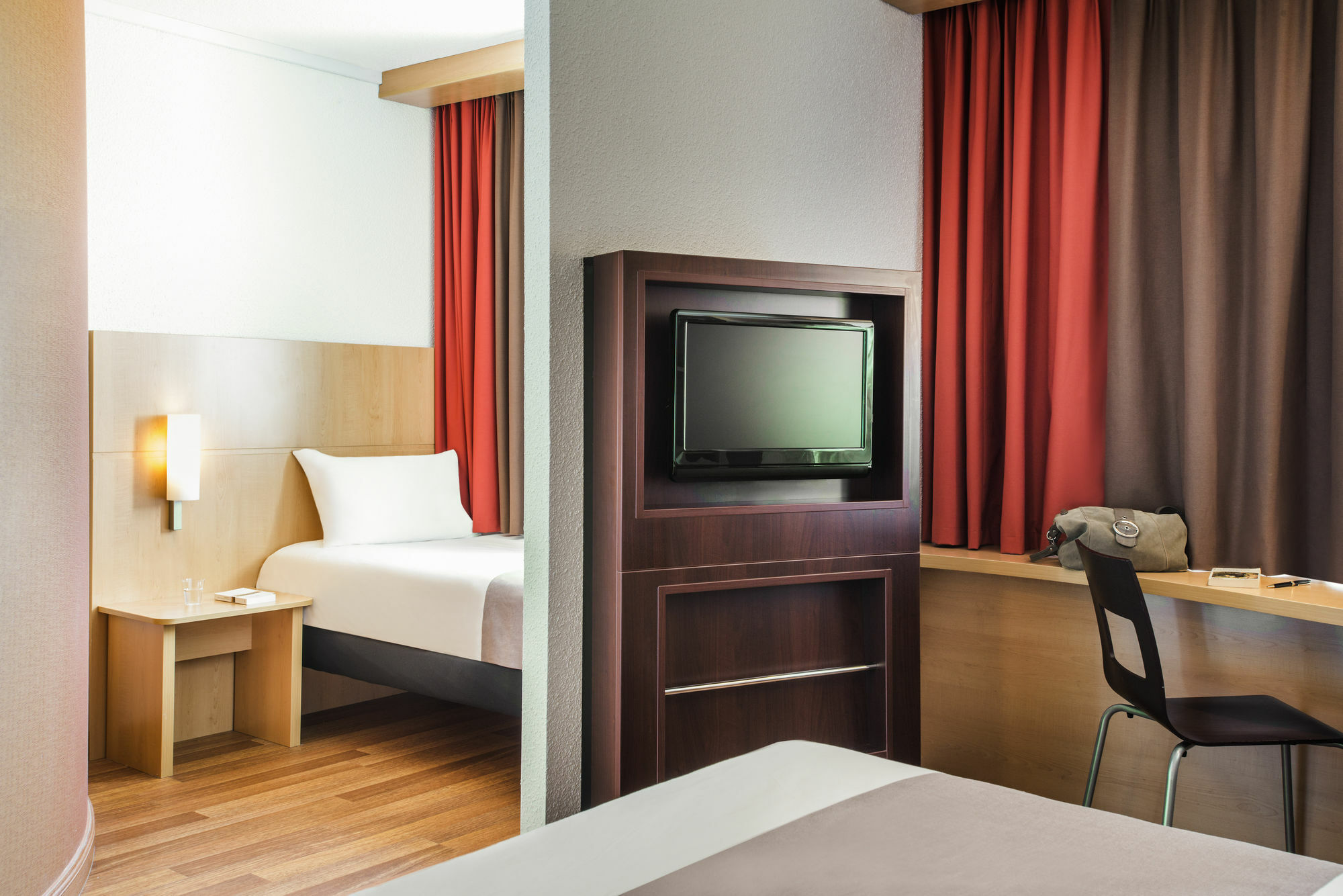 B&B Hotel Les Sables-D'Olonne Centre Gare Екстер'єр фото
